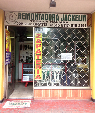 Remontadora de Calzado Jackelin. Barrio Caobos Salazar - Cedritos, norte de Bogotá. Servicio a domicilio. Arreglo de zapatos. Cambio de cremalleras, Tapas, Tacones, Suelas, Tinturas, Arreglo de maletas, Reparación de artículos de cuero, Zapatería.
