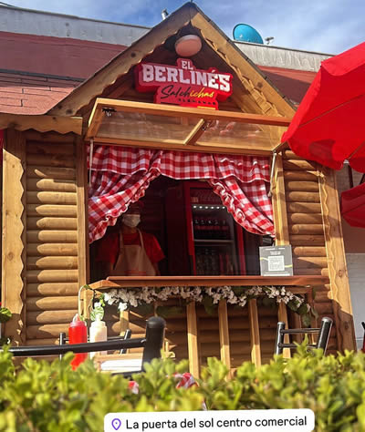 El Berlinés Salchichas Alemanas, chalet alemán en el barrio Cedritos, norte de Bogotá.  Venta de salchicha alemana, venta de cerveza alemana Erdinger, venta de Pretzel o Bretzels.