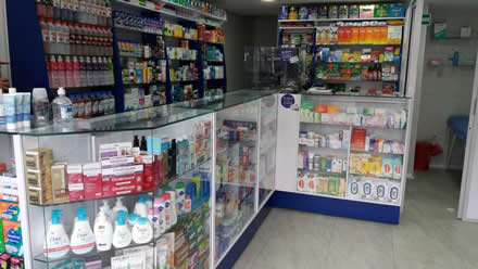 Servicio a Domicilio Drogueria Bogotana, Barrio El Contador, Cedritos, Norte de Bogotá.  Medicamentos, Pañales, Leches, Inyectología, Helados.  Recibimos todas las tarjetas. Datafono. Nequi. Daviplata. Calle 136 No. 18 B - 40 Barrio Contador.