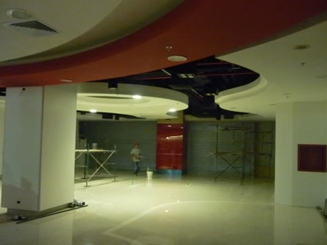 Soluciones y Servicios Integrales en Construcción Limitada- 5SINCO Ltda. Remodelaciones y trabajos de pintura tanto en interiores como en exteriores haciendo énfasis en la aplicación de pintura para grandes superficies a bajo costo y en un tiempo record.  Cedritos, Bogotá. Colombia.