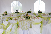 Sponk -Eventos y Entretenimiento-.  Desarrollo de eventos sociales y empresariales personalizados. Norte de Bogotá. Barrio Cedritos. BODA, BABY SHOWER, BAUTIZO, PRIMERA COMUNIÓN, FIESTAS INFANTILES, GRADO, 15 AÑOS.  Invitaciones, recordatorios, sorpresas, alquiler, recreación fiestas infantiles, meseros profesionales, catering.