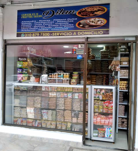 Servicio a domicilio Cereales y Frutos Secos DILAN, barrio Cedritos, norte de Bogotá.  Almendras, Nueces, Plátano dulce, Plátano salado, Chicharrines, Pistachos, Granola, Quinoa, Anillos frutales, Arándanos, Marañón, Maca, Semilla Chía, Pistachos, Ciruelas pasas, Habas, Linaza, Nuez de Brasil, Quinua, Uvas pasas, Maní dulce, Maní salado, Avellanas, Chocolate, Nuez del nogal, Macadamia, Raíz de maca.